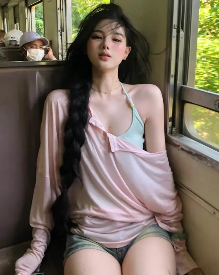 hình ảnh gái xinh đẹp tinh khôi