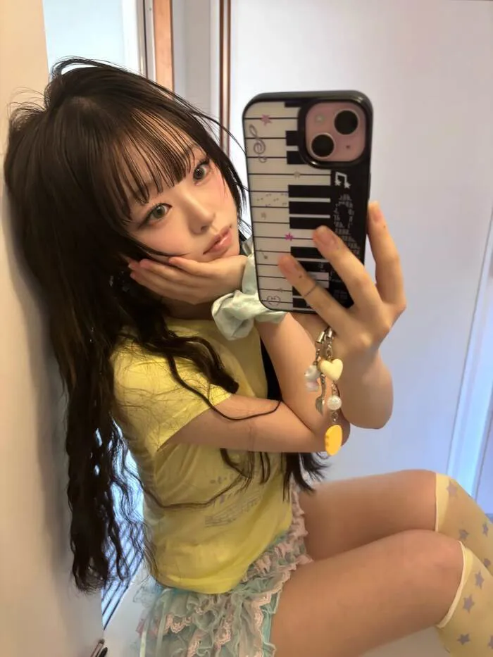 hình ảnh hotgirl tiktok đẹp hot