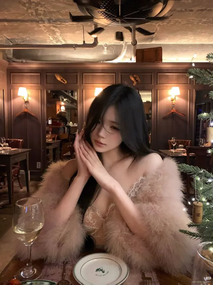 Hình gái xinh phong cách Hàn Quốc