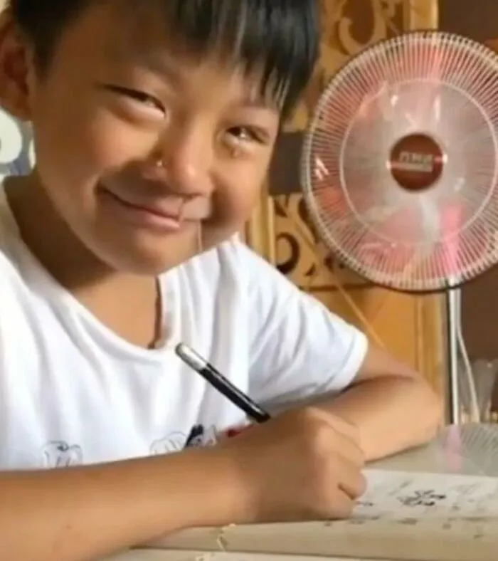 meme cười lăn lộn