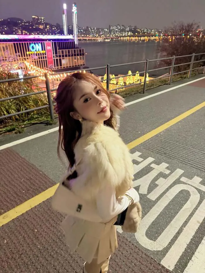 võ nữ ngân hà đẹp
